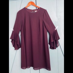 Vince Camuto Flowing Ruffle Sleeve Dress Size 8